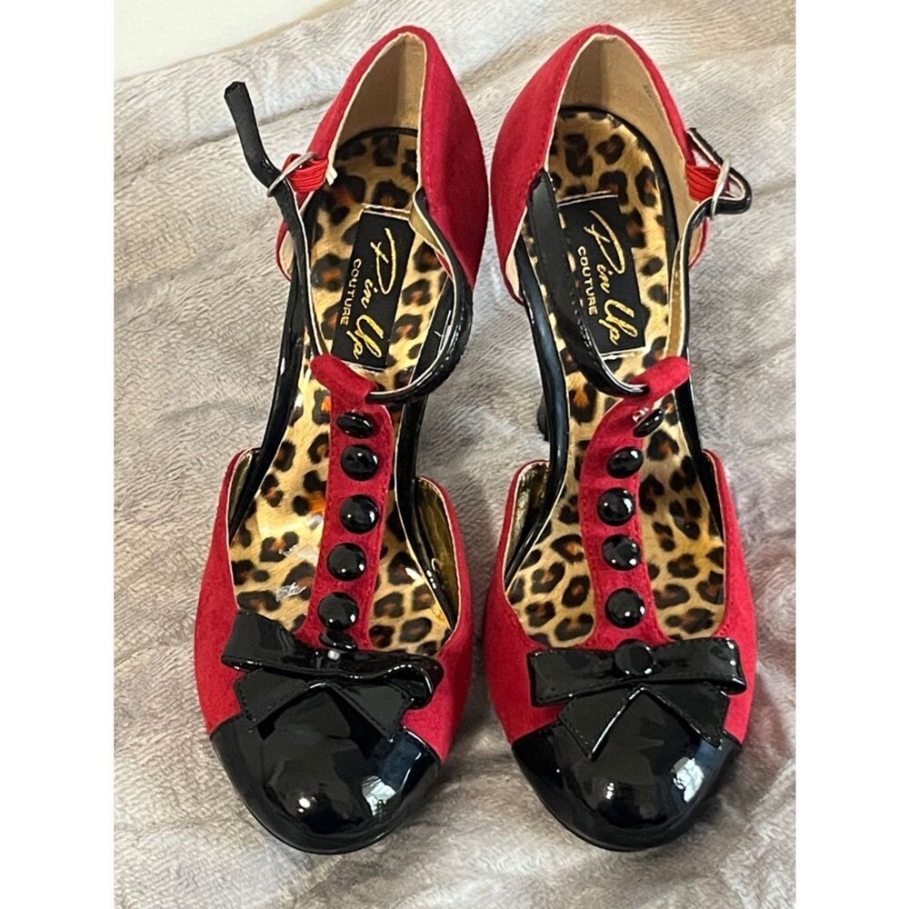 NWOB Pin Up Couture Smitten 10 Red & Black T-Strap Women’s Pumps Size 5 womens